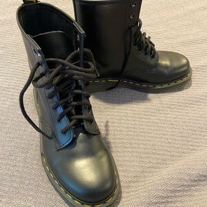 Smooth Leather Dr Martens 1460 Boots